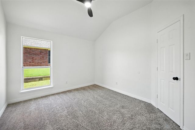 713 Madeline Court, Azle, TX 76020