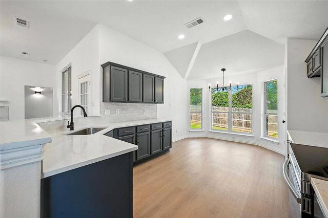 713 Madeline Court, Azle, TX 76020