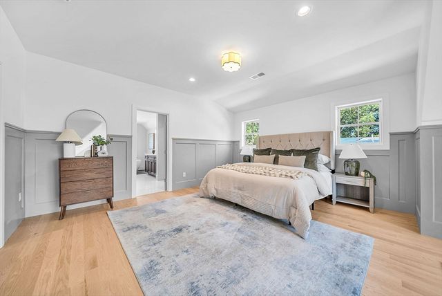 6 Oak Knoll Road, Natick, MA 01760