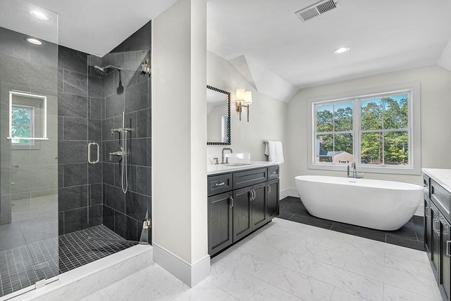 6 Oak Knoll Road, Natick, MA 01760