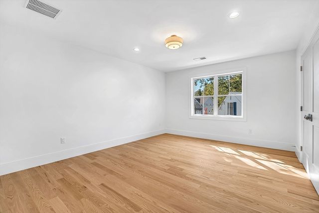 6 Oak Knoll Road, Natick, MA 01760