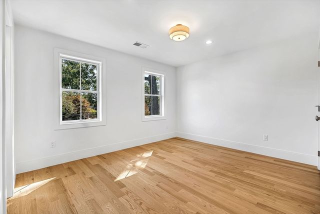 6 Oak Knoll Road, Natick, MA 01760