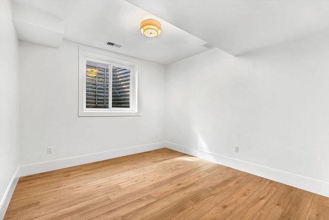 6 Oak Knoll Road, Natick, MA 01760