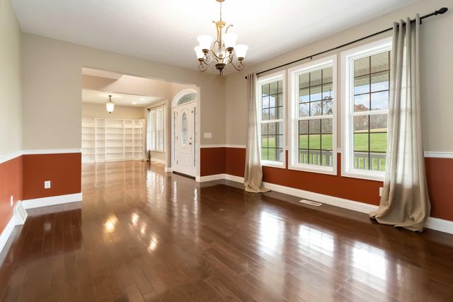 254 Deerfield Lane, Dunnville, KY 42528