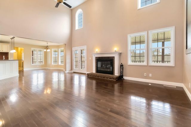 254 Deerfield Lane, Dunnville, KY 42528