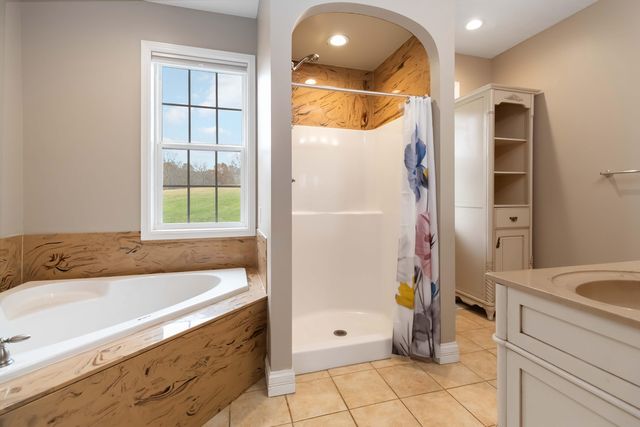 254 Deerfield Lane, Dunnville, KY 42528