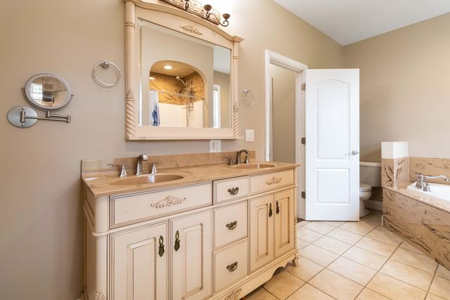 254 Deerfield Lane, Dunnville, KY 42528