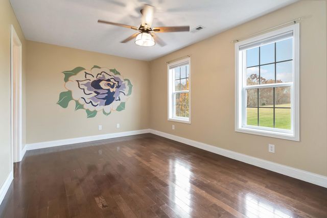 254 Deerfield Lane, Dunnville, KY 42528