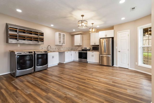 254 Deerfield Lane, Dunnville, KY 42528