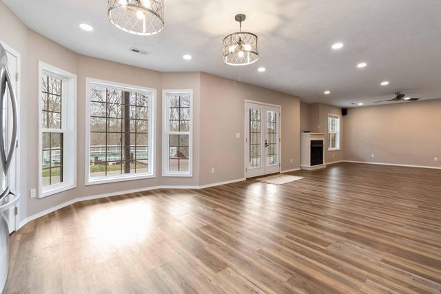 254 Deerfield Lane, Dunnville, KY 42528