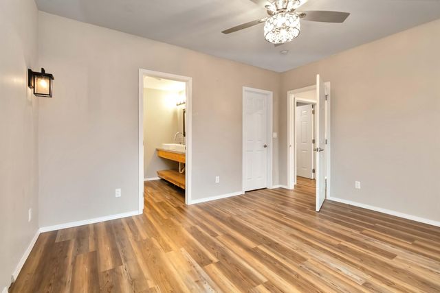 254 Deerfield Lane, Dunnville, KY 42528