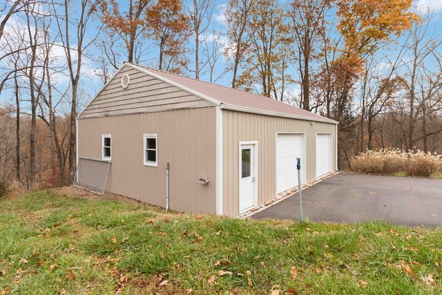 254 Deerfield Lane, Dunnville, KY 42528