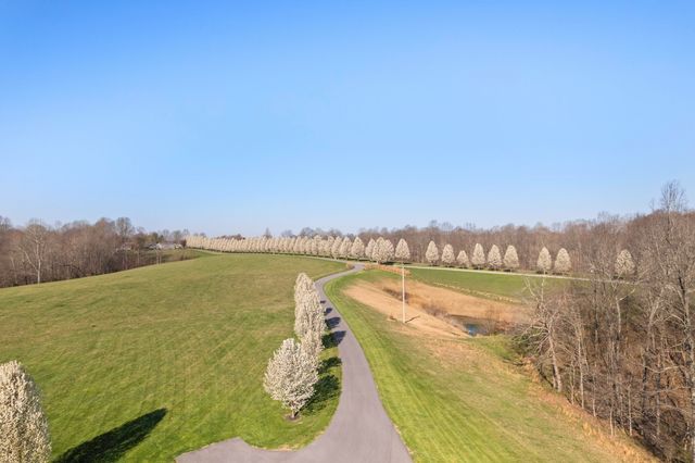 254 Deerfield Lane, Dunnville, KY 42528