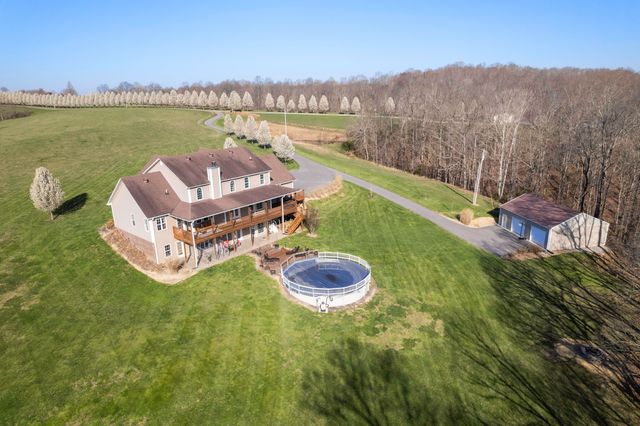 254 Deerfield Lane, Dunnville, KY 42528