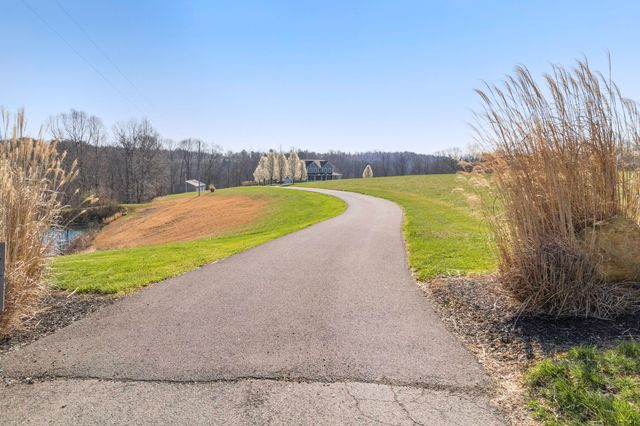 254 Deerfield Lane, Dunnville, KY 42528
