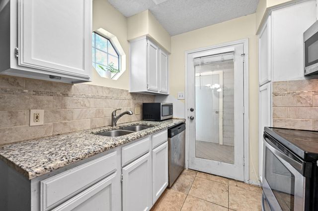 3111 Tom Green ST 203, Austin, TX 78705