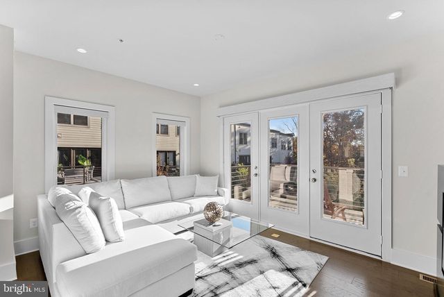 20108 OLD LINE TER, Ashburn, VA 20147