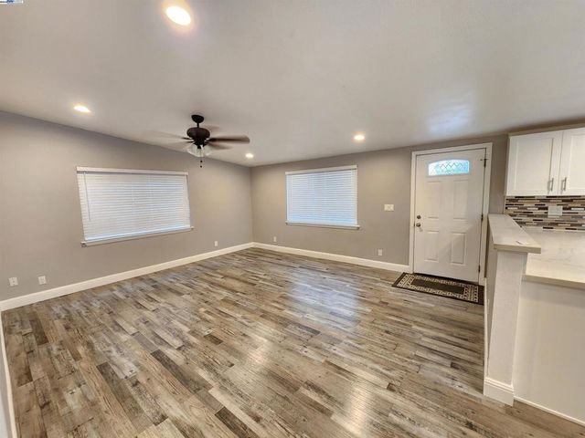 2589 Lynn Dr, Pinole, CA 94564