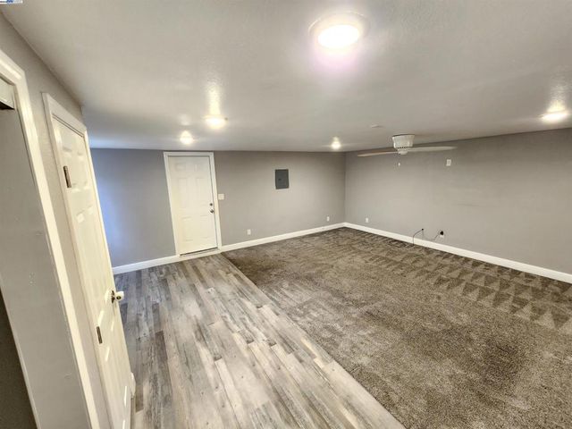 2589 Lynn Dr, Pinole, CA 94564