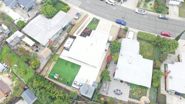 2589 Lynn Dr, Pinole, CA 94564