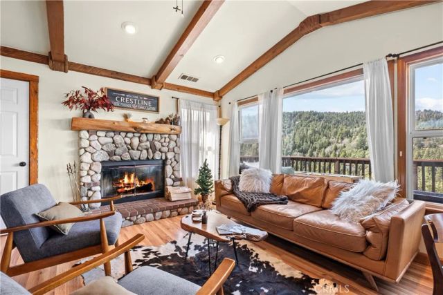 820 Arbula Drive, Crestline, CA 92325