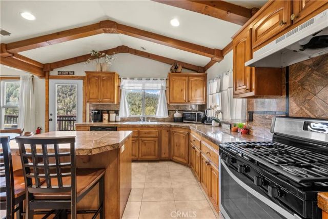 820 Arbula Drive, Crestline, CA 92325