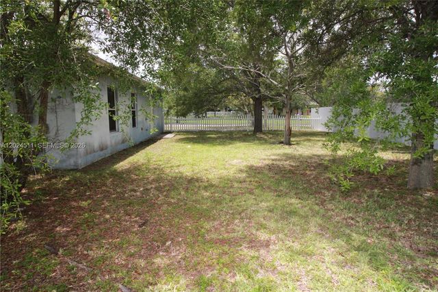 2121 NW 68th Ter, Miami, FL 33147