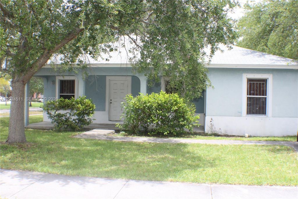 2121 NW 68th Ter, Miami, FL 33147