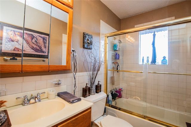 107 11th Street, Bentonville, AR 72712