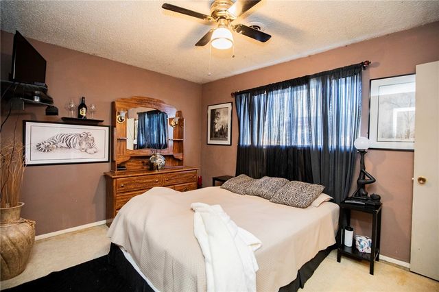 107 11th Street, Bentonville, AR 72712