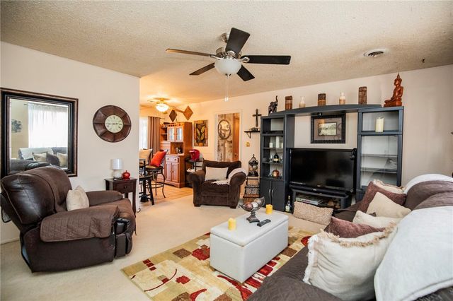 107 11th Street, Bentonville, AR 72712