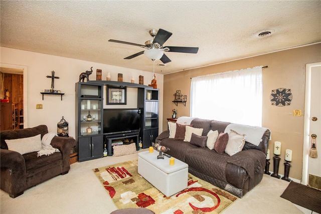 107 11th Street, Bentonville, AR 72712