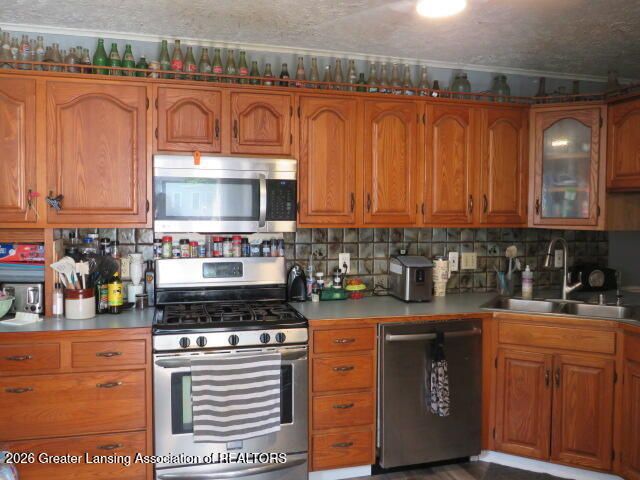 241 N Bostwick Street, Charlotte, MI 48813