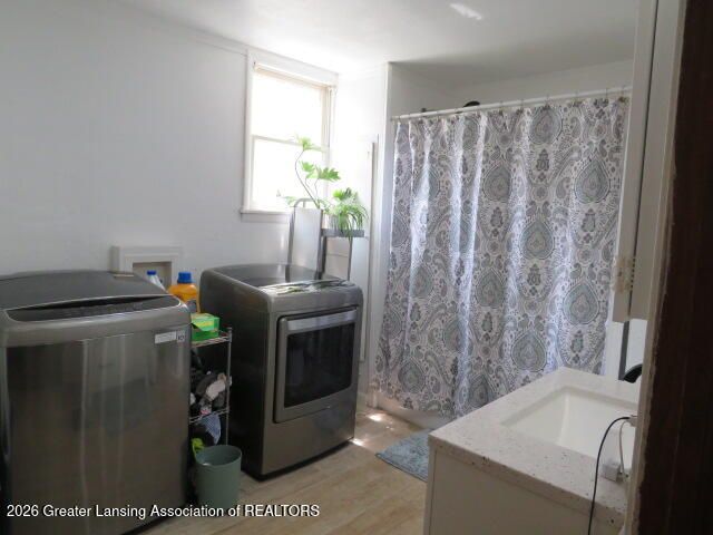241 N Bostwick Street, Charlotte, MI 48813