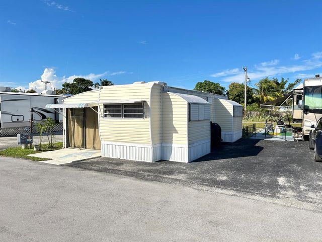 875 NE 48 Th St Lot 179, Deerfield Beach, FL 33064