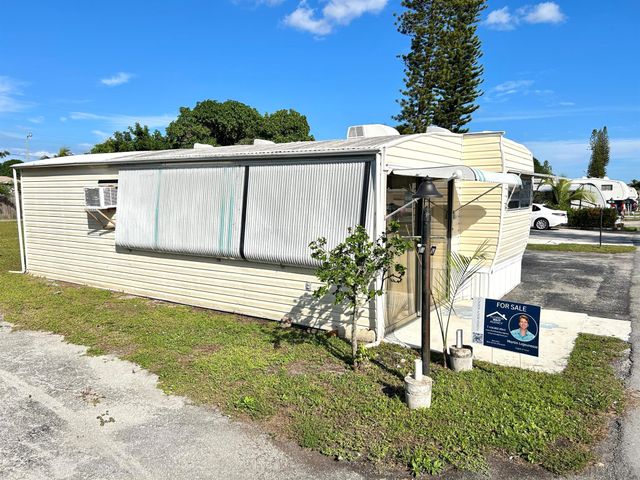 875 NE 48 Th St Lot 179, Deerfield Beach, FL 33064