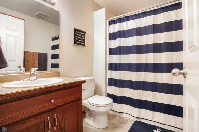 809 W Summerwood Trail, Dilworth, MN 56529