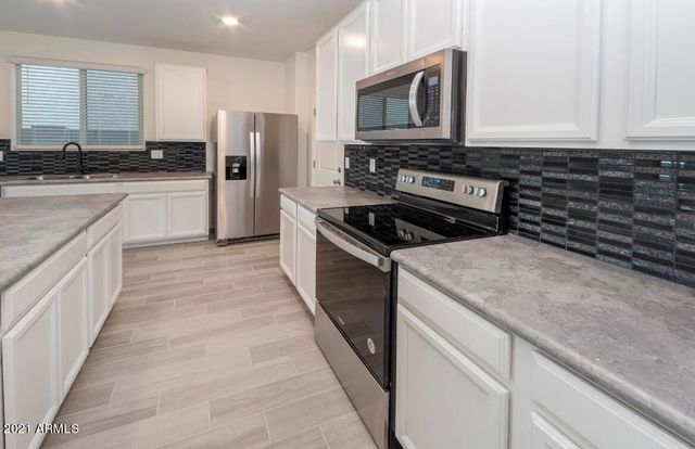 7243 N 125th Drive, Glendale, AZ 85307