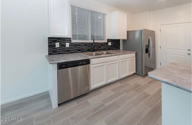 7243 N 125th Drive, Glendale, AZ 85307