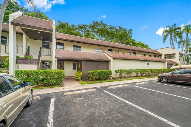 1100 E BAY DRIVE 82, Largo, FL 33770