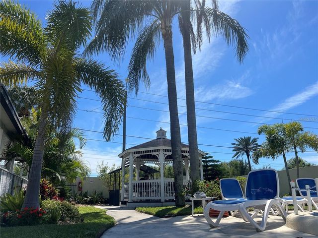 1100 E BAY DRIVE 82, Largo, FL 33770