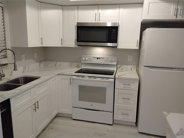 1100 E BAY DRIVE 82, Largo, FL 33770