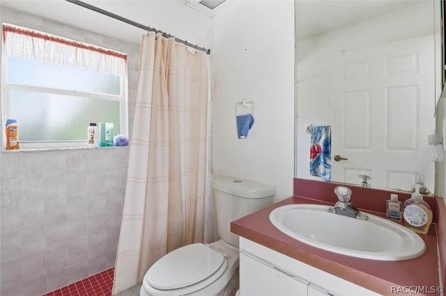 374 N Turkey Pine Loop, Lecanto, FL 34461