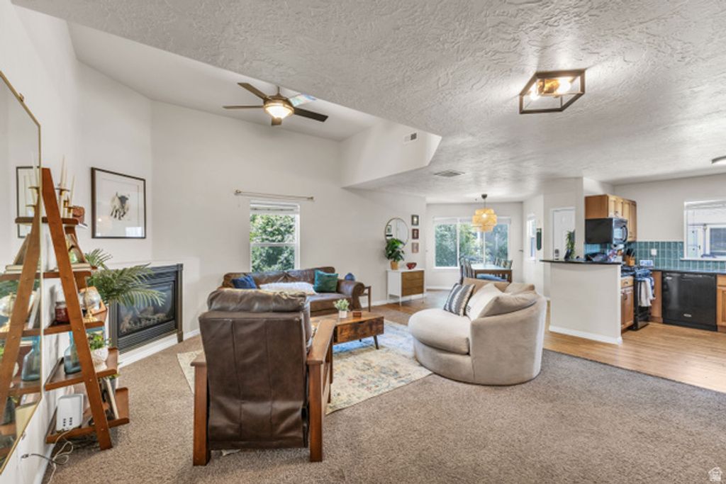 564 SELLWOOD CT, Ogden, UT 84401 — photo 3