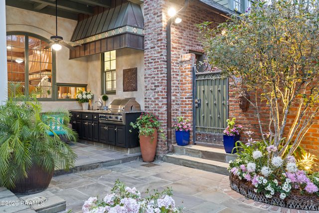 108 Kings Walk, Lafayette, LA 70503