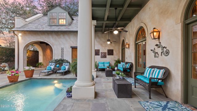 108 Kings Walk, Lafayette, LA 70503