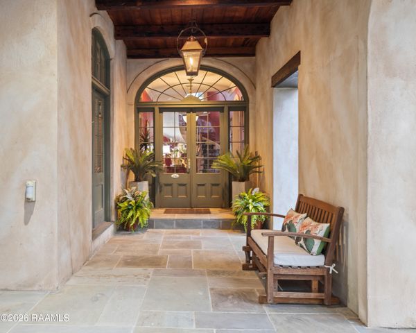 108 Kings Walk, Lafayette, LA 70503