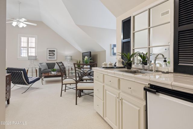 108 Kings Walk, Lafayette, LA 70503