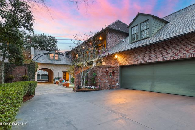 108 Kings Walk, Lafayette, LA 70503