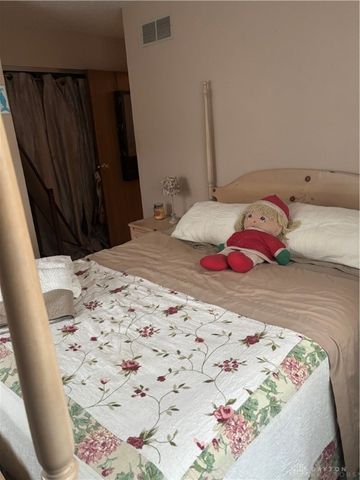 83 Elkins Lane, Springboro, OH 45066